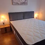 Apartment Mm *
